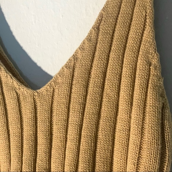 Shelanna Knit Cropped Mustard Tank Top - Picture 3 of 4